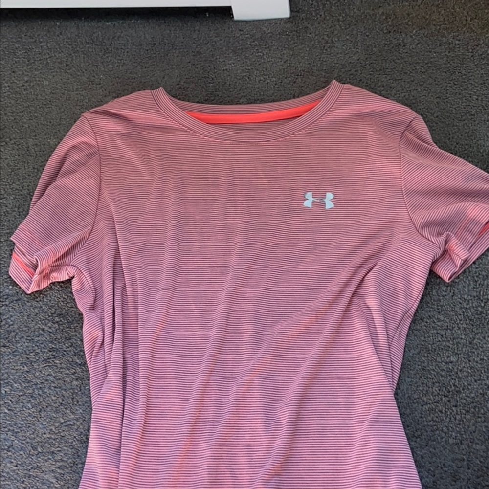 Women’s Dri-Fit Under Armour Tee Shirt Size: S